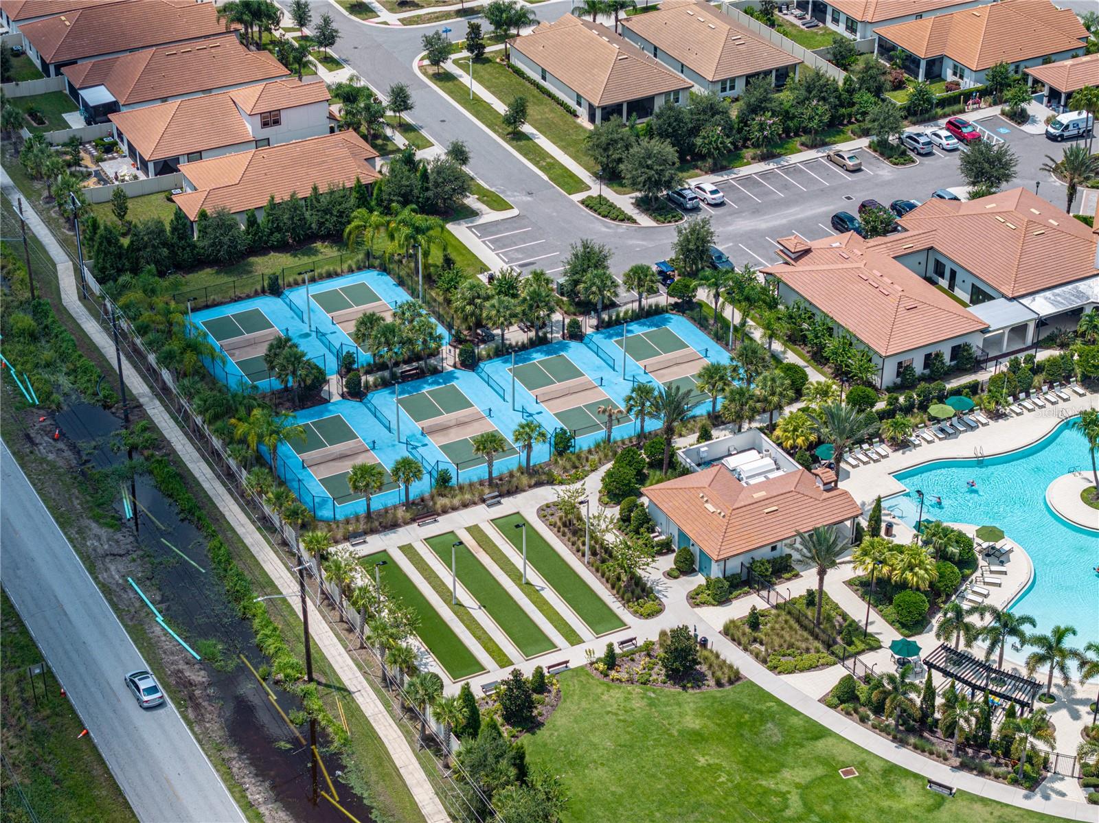 17319 HOLLY WELL AVE, WIMAUMA, FL, 33598