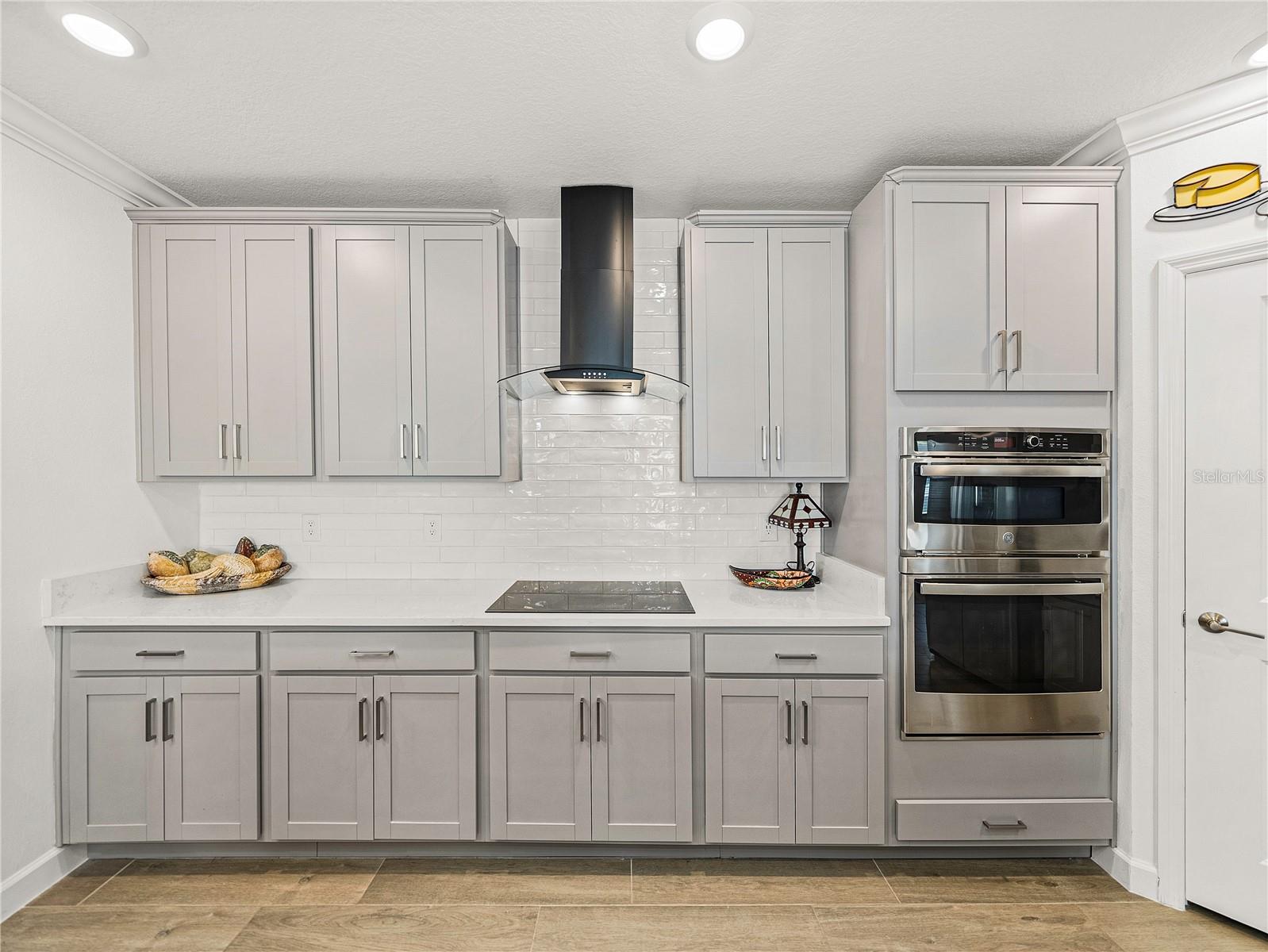 17319 HOLLY WELL AVE, WIMAUMA, FL, 33598