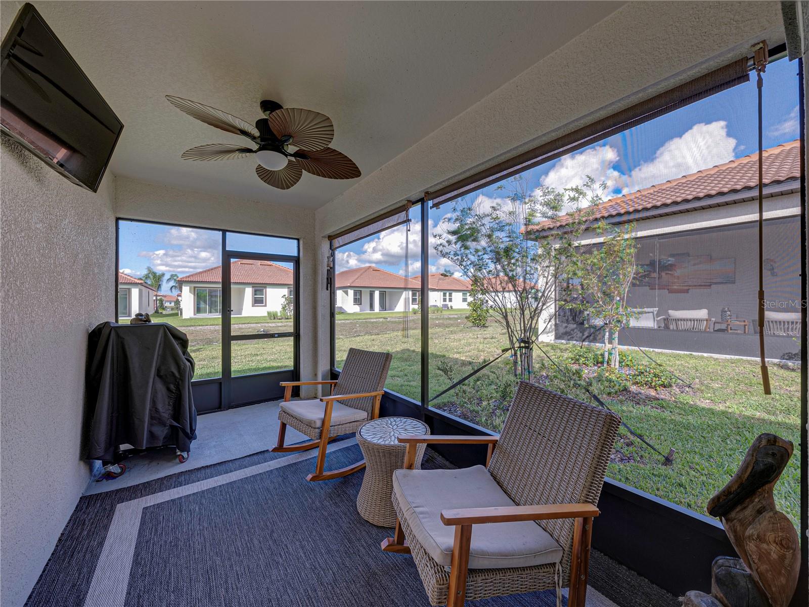 17319 HOLLY WELL AVE, WIMAUMA, FL, 33598