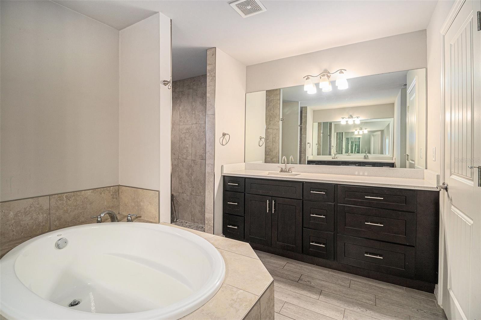 1509 NW 37TH AVE, CAPE CORAL, FL, 33993