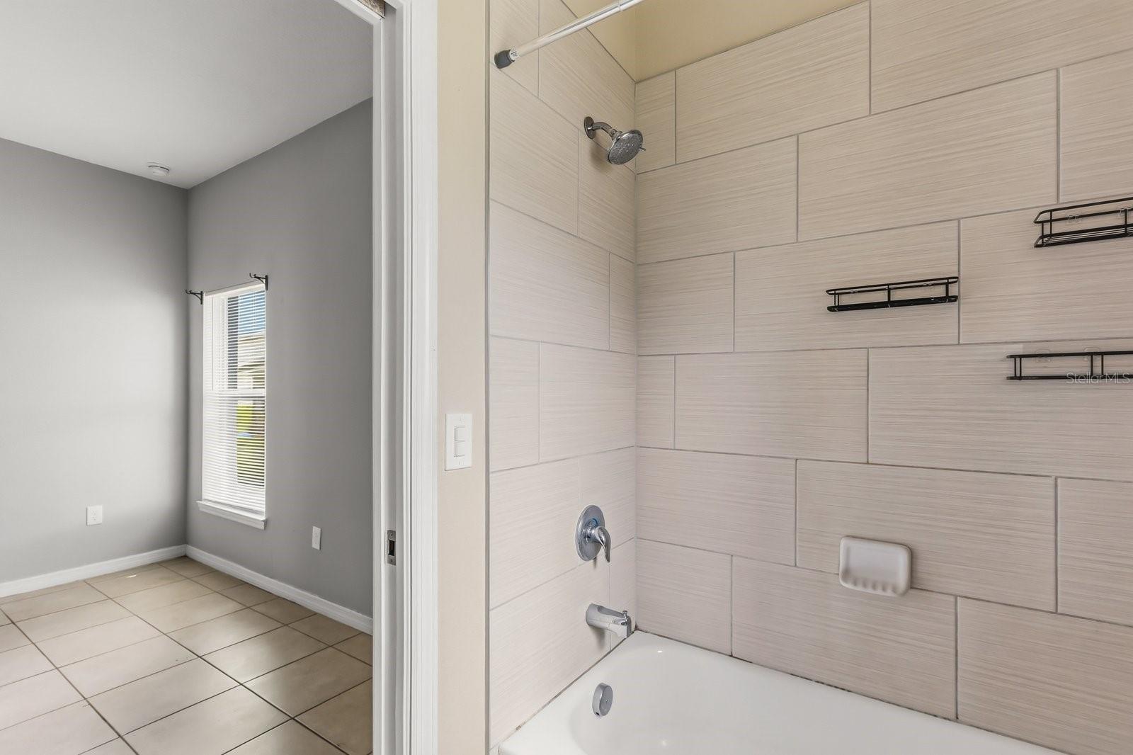 677-679 ROYALTY CT #2, KISSIMMEE, FL, 34758
