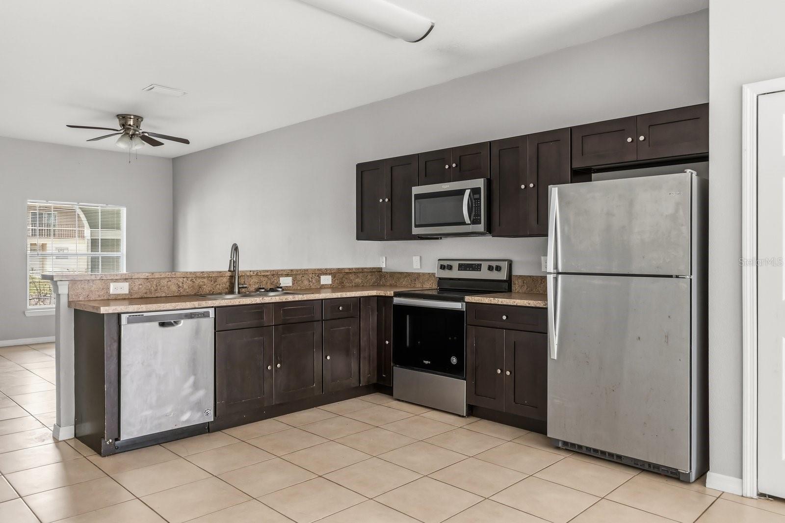 677-679 ROYALTY CT #2, KISSIMMEE, FL, 34758