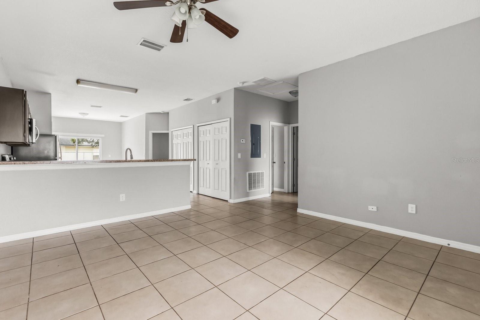 677-679 ROYALTY CT #2, KISSIMMEE, FL, 34758