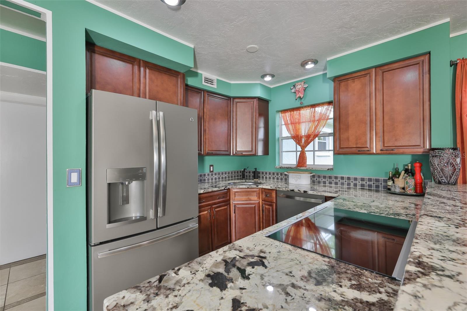 6907 9TH AVE NW, BRADENTON, FL, 34209