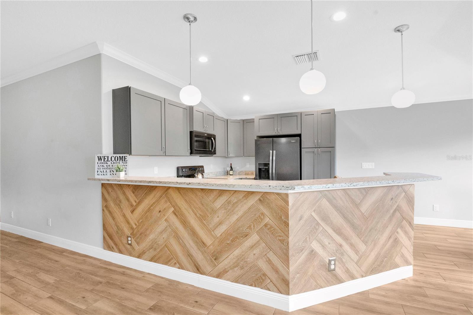 36726 ALAQUA COURT, EUSTIS, FL, 32736