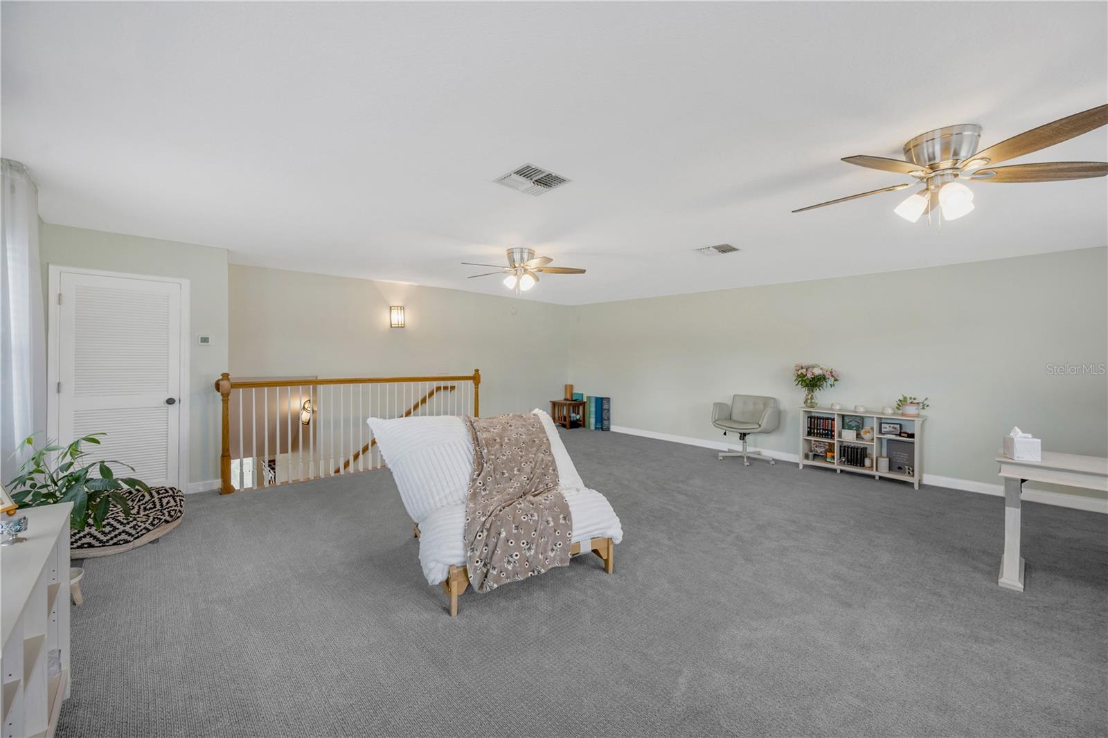 Upstairs loft/bonus room