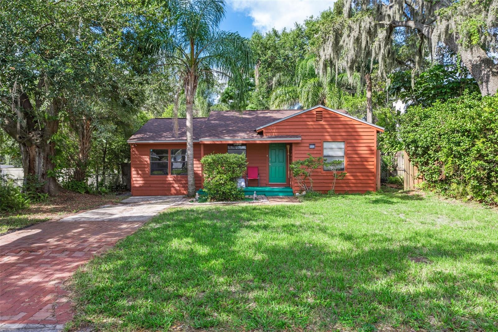 8006 N TEMPLE PL, TAMPA, FL, 33617