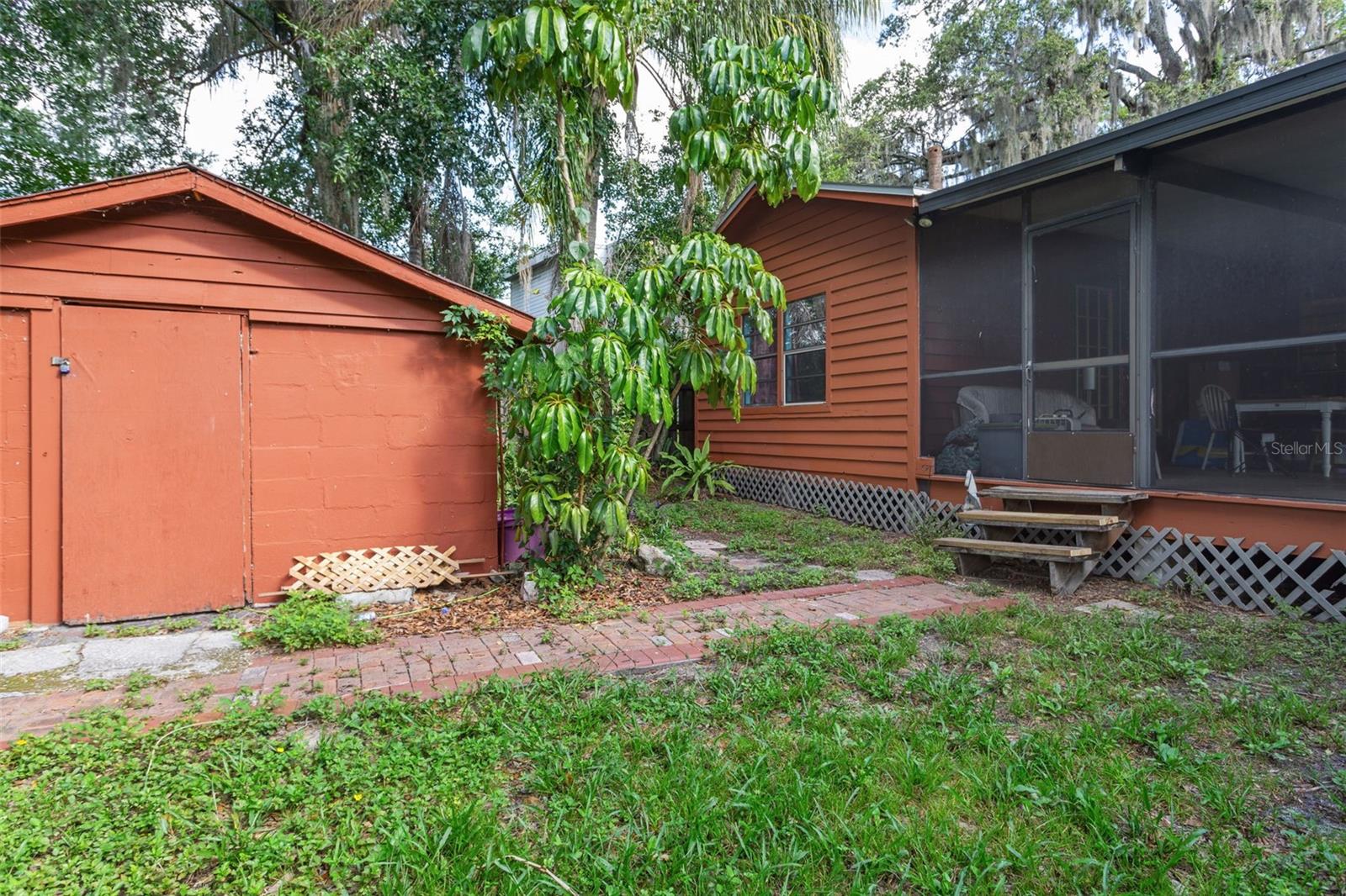 8006 N TEMPLE PL, TAMPA, FL, 33617