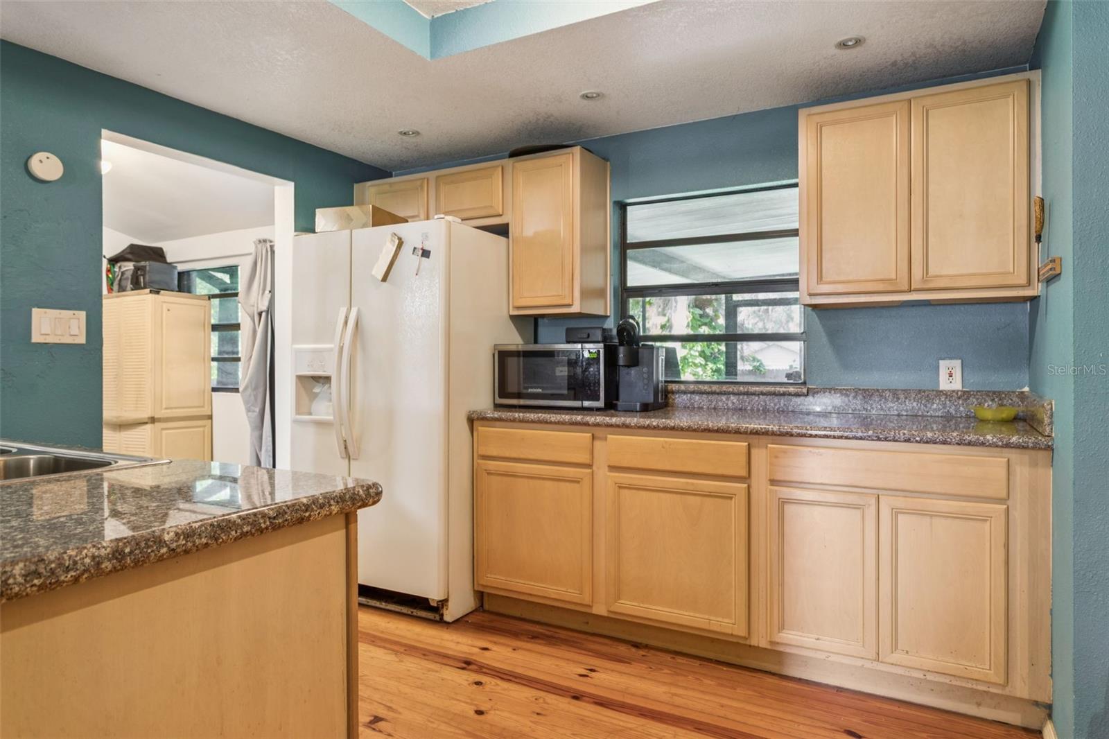 8006 N TEMPLE PL, TAMPA, FL, 33617