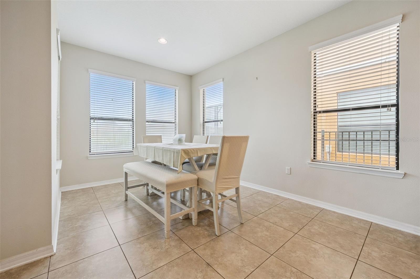 1005 FOUNTAIN COIN LOOP, ORLANDO, FL, 32828