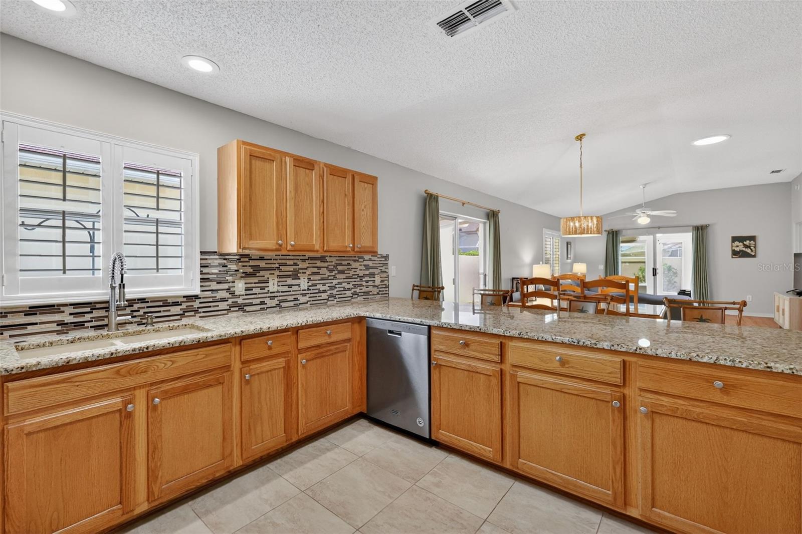 1410 ALMANZA DR, THE VILLAGES, FL, 32159