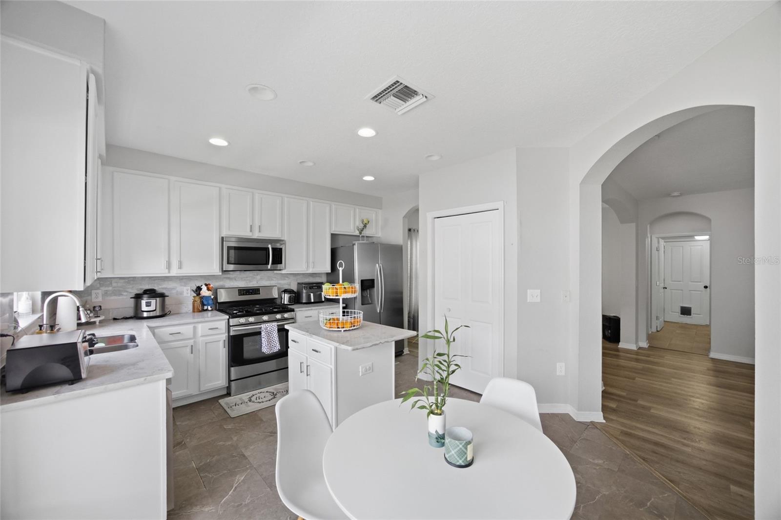 24927 PORTOFINO DR, LUTZ, FL, 33559