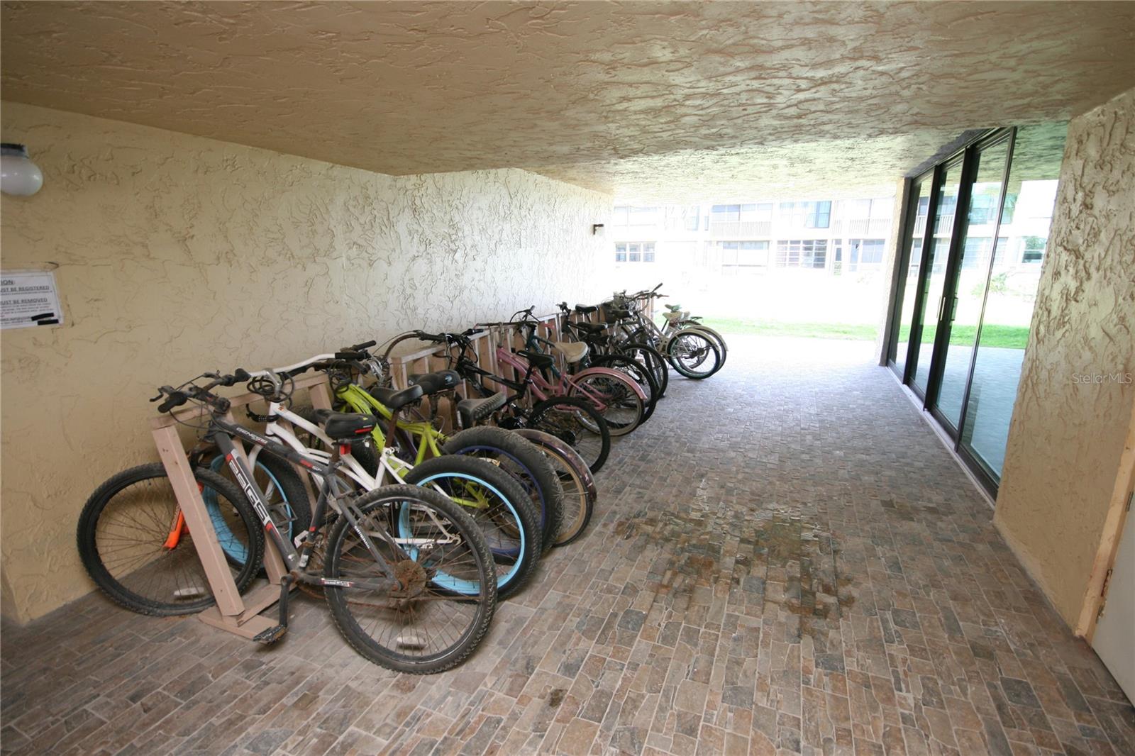 19701 GULF BLVD #212, INDIAN SHORES, FL, 33785