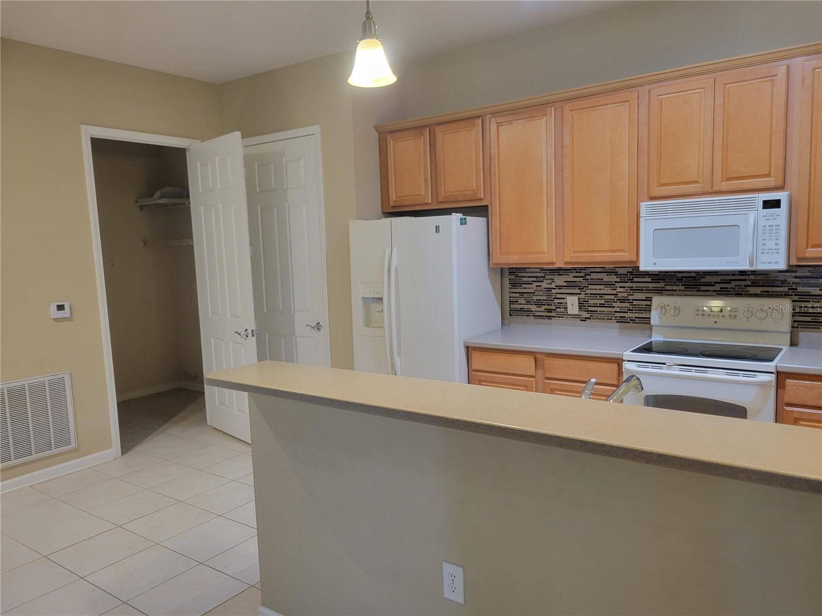 7905 N SEMINOLE BLVD #3404, SEMINOLE, FL, 33772