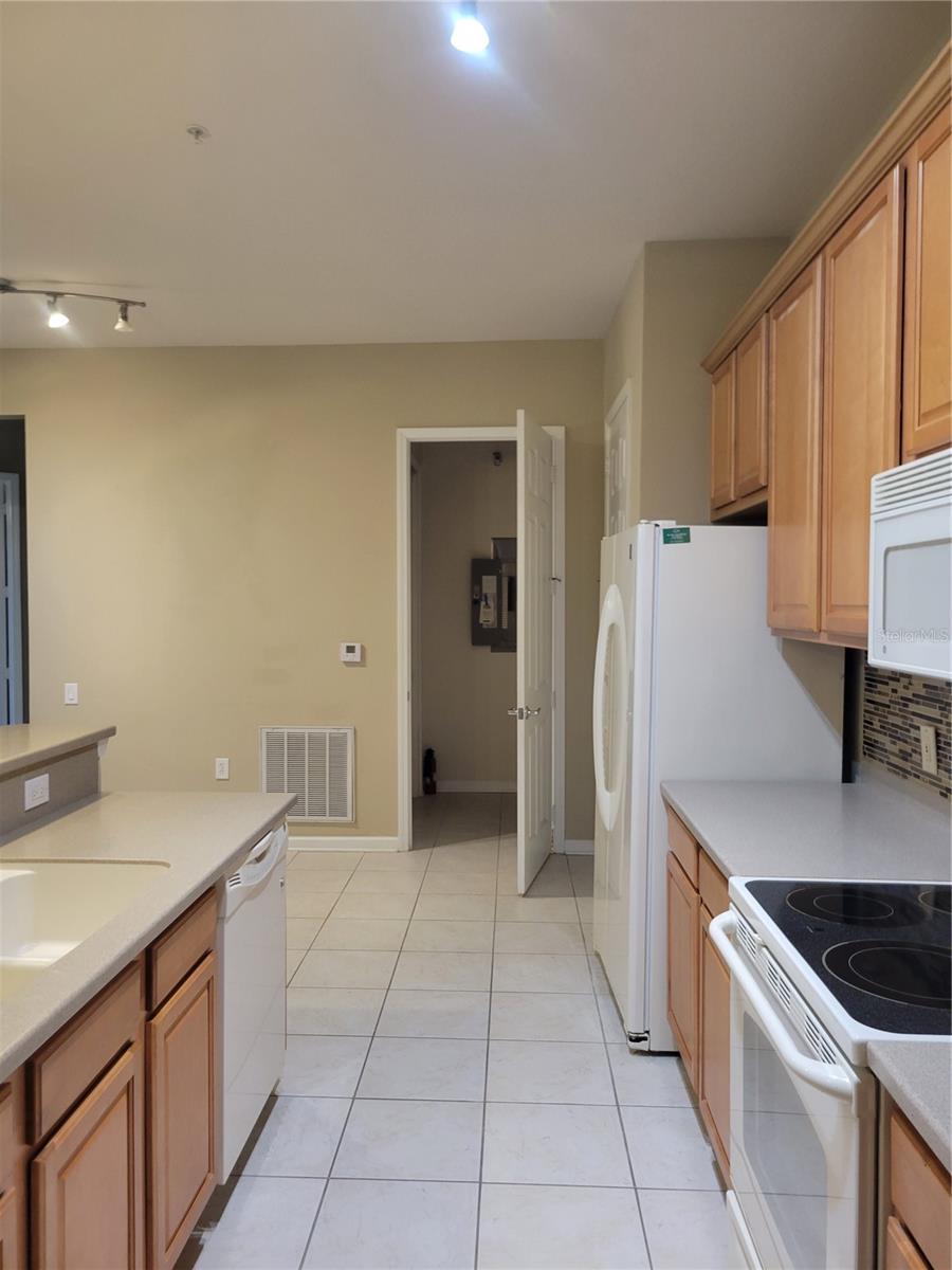 7905 N SEMINOLE BLVD #3404, SEMINOLE, FL, 33772