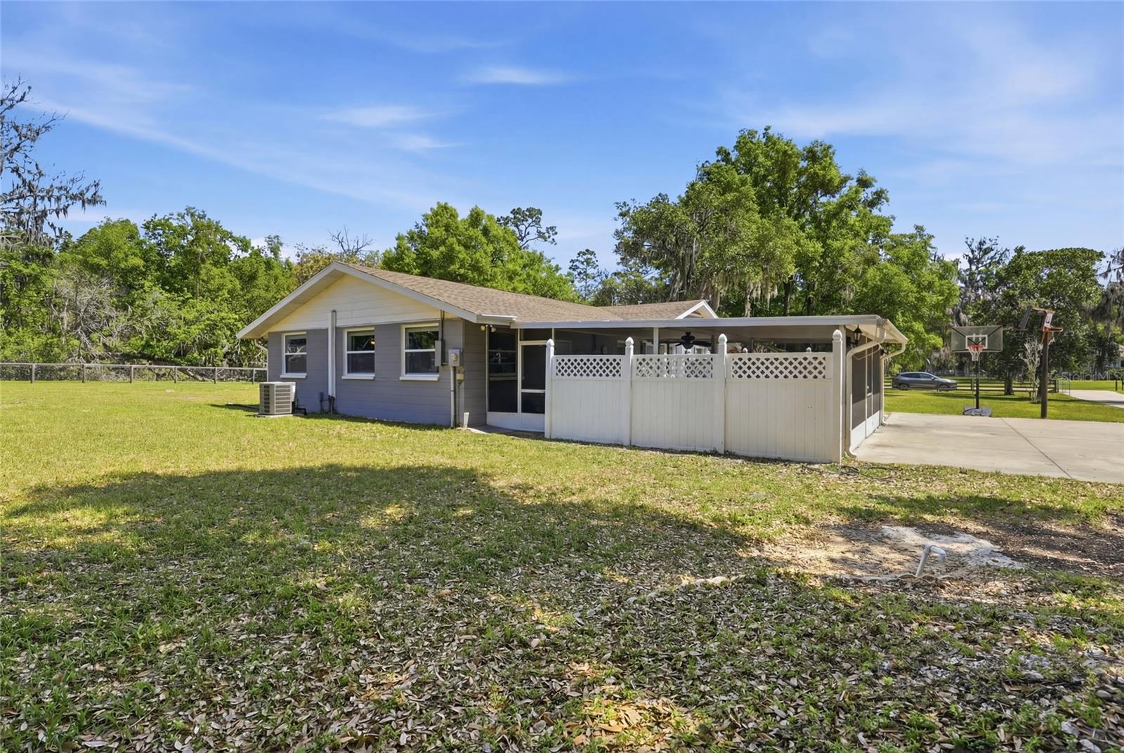 17256 NW 250TH WAY, HIGH SPRINGS, FL, 32643
