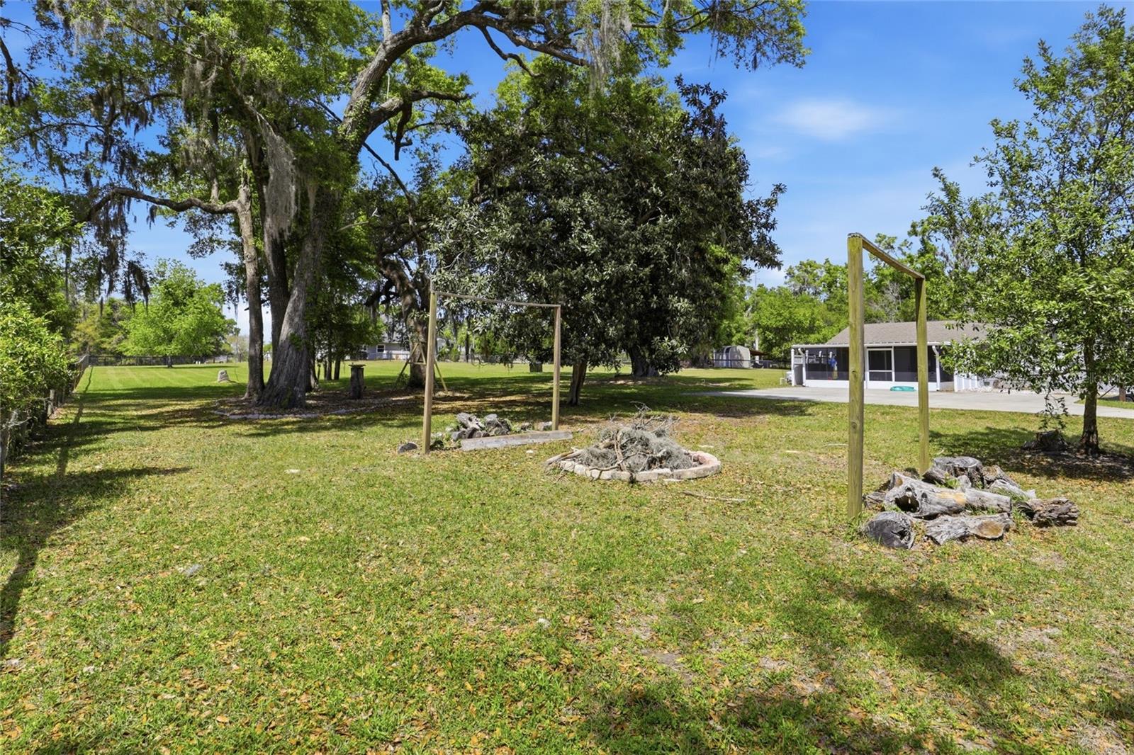 17256 NW 250TH WAY, HIGH SPRINGS, FL, 32643