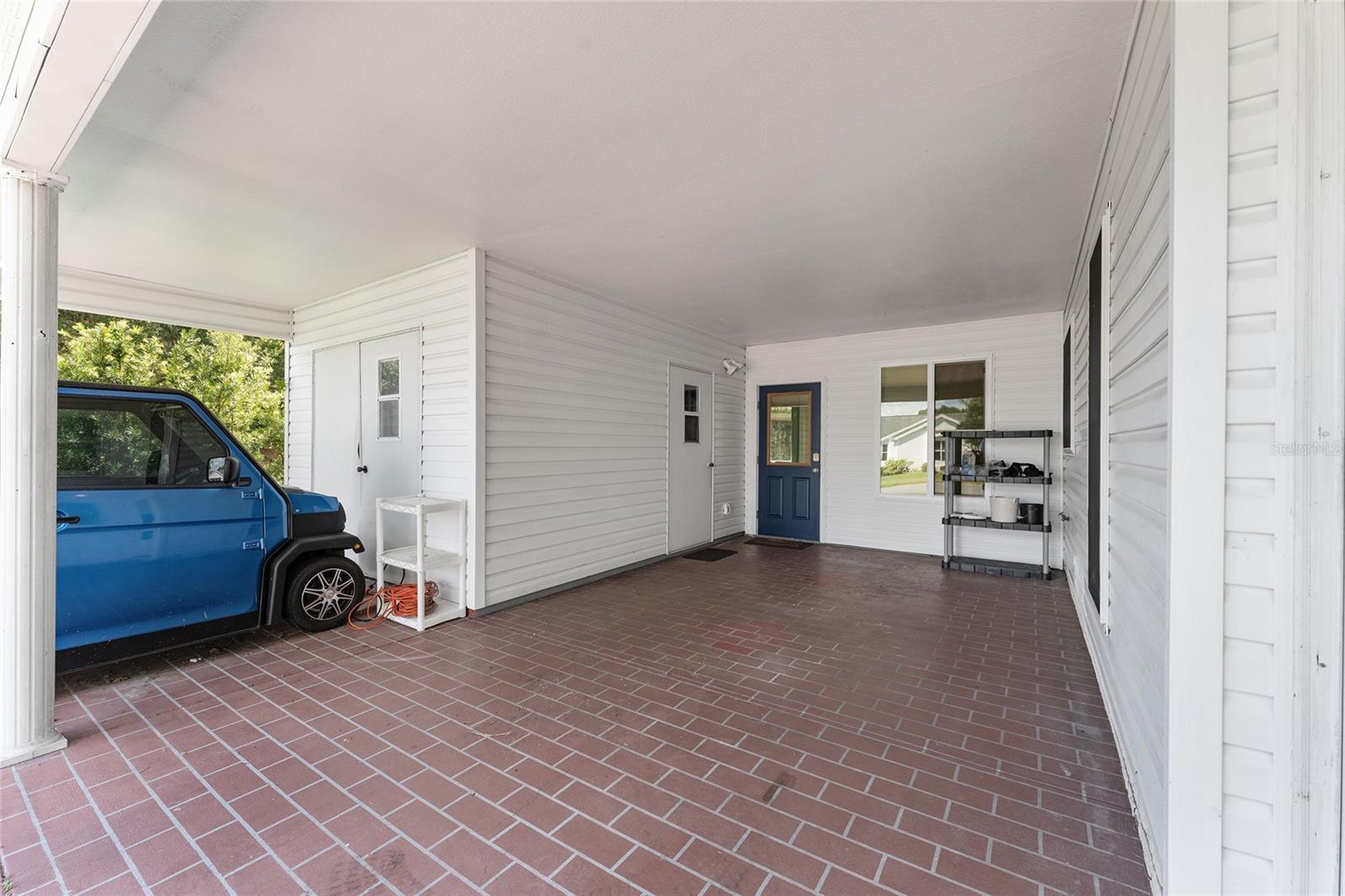 1401 W SCHWARTZ BLVD, LADY LAKE, FL, 32159