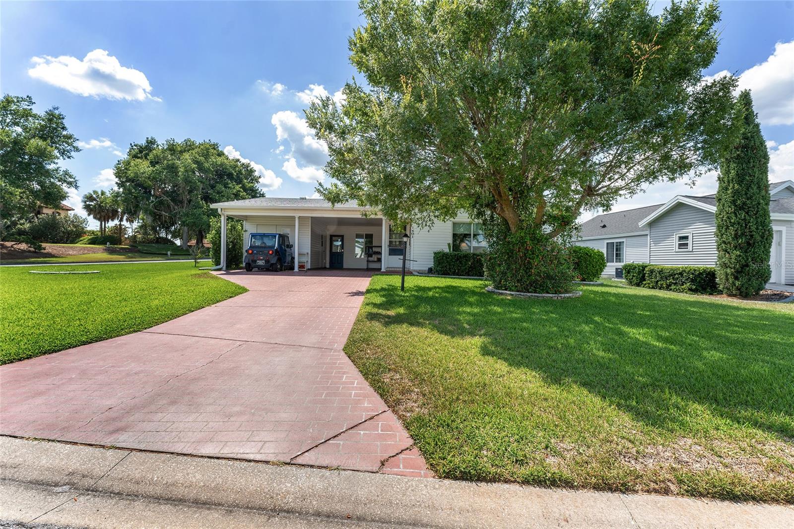 1401 W SCHWARTZ BLVD, LADY LAKE, FL, 32159