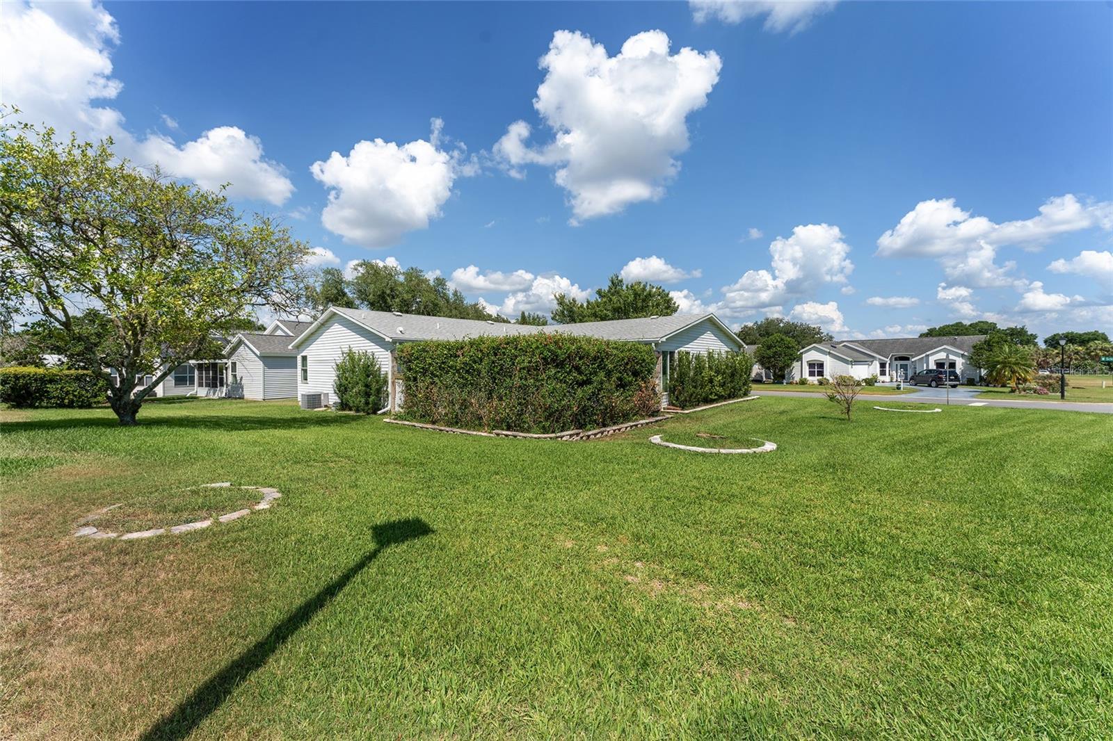 1401 W SCHWARTZ BLVD, LADY LAKE, FL, 32159