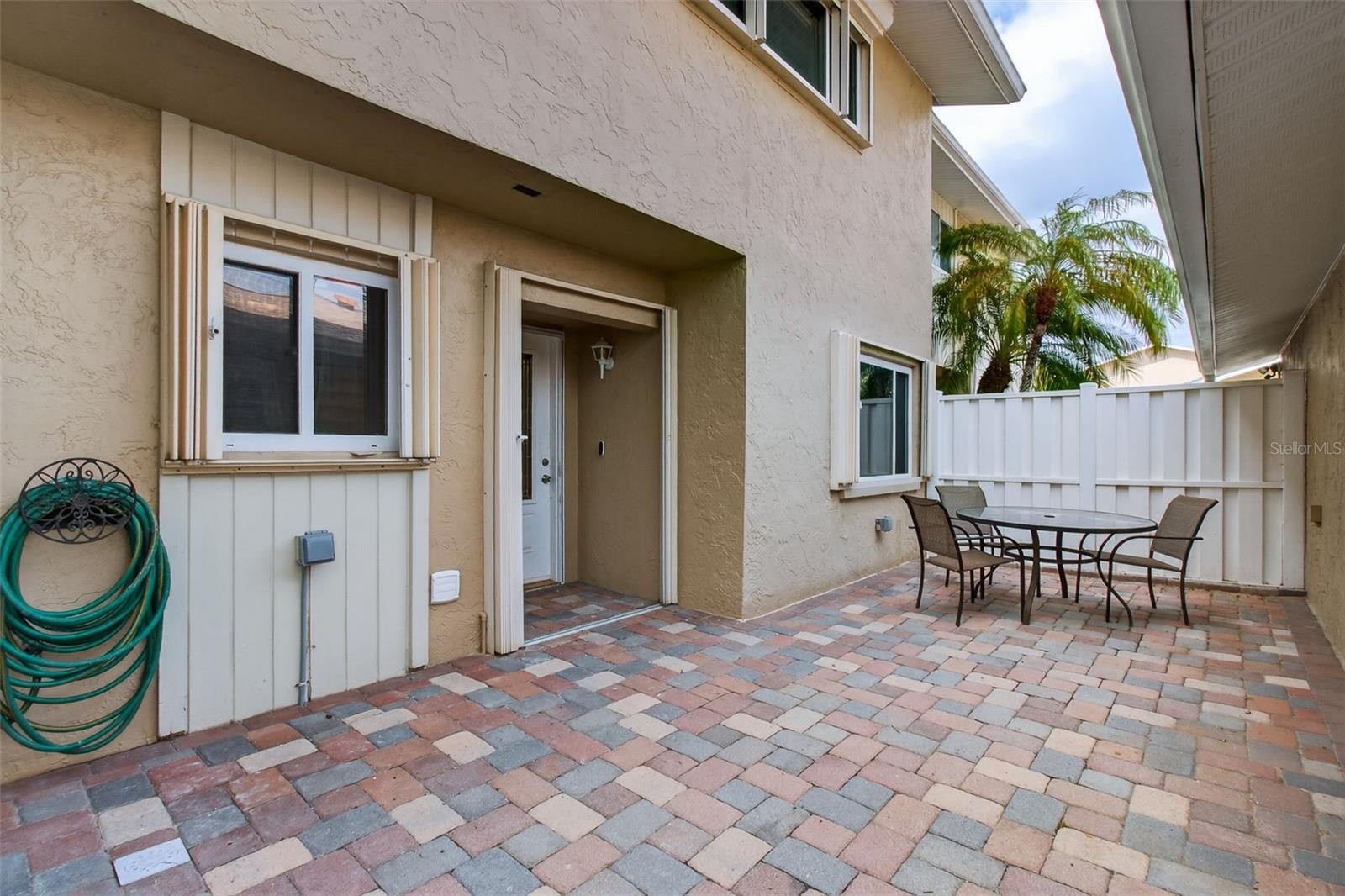 6660 CAPE HATTERAS WAY NE #1, ST PETERSBURG, FL, 33702