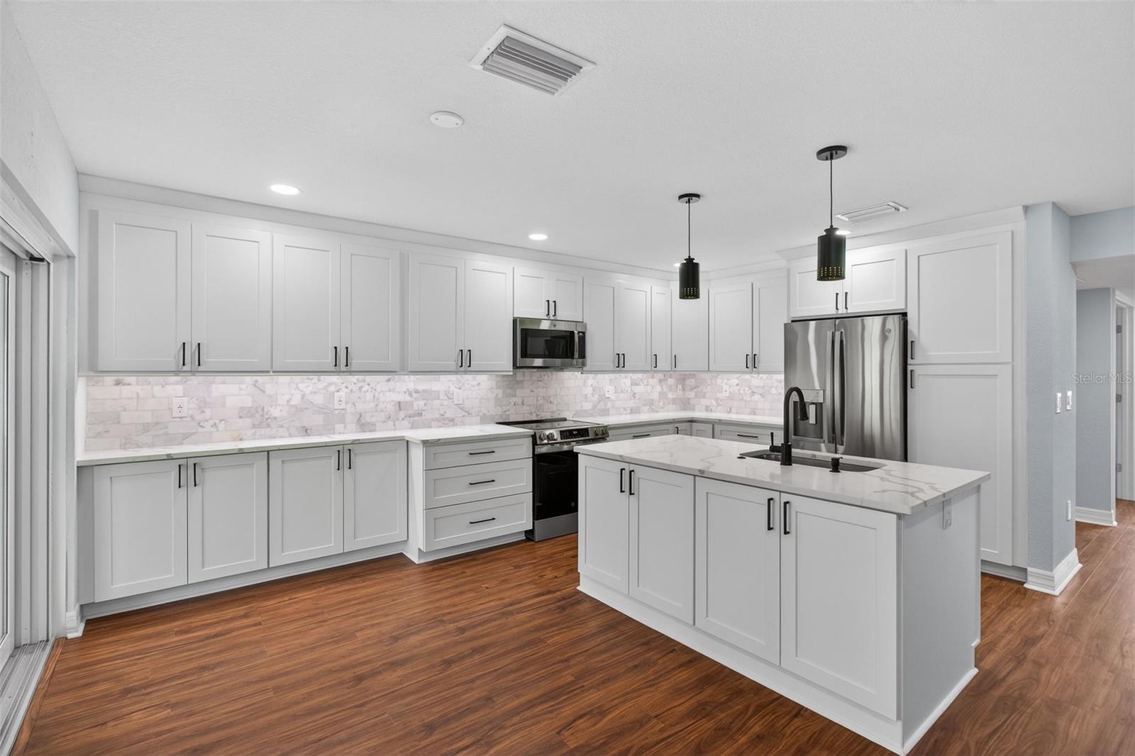 6660 CAPE HATTERAS WAY NE #1, ST PETERSBURG, FL, 33702