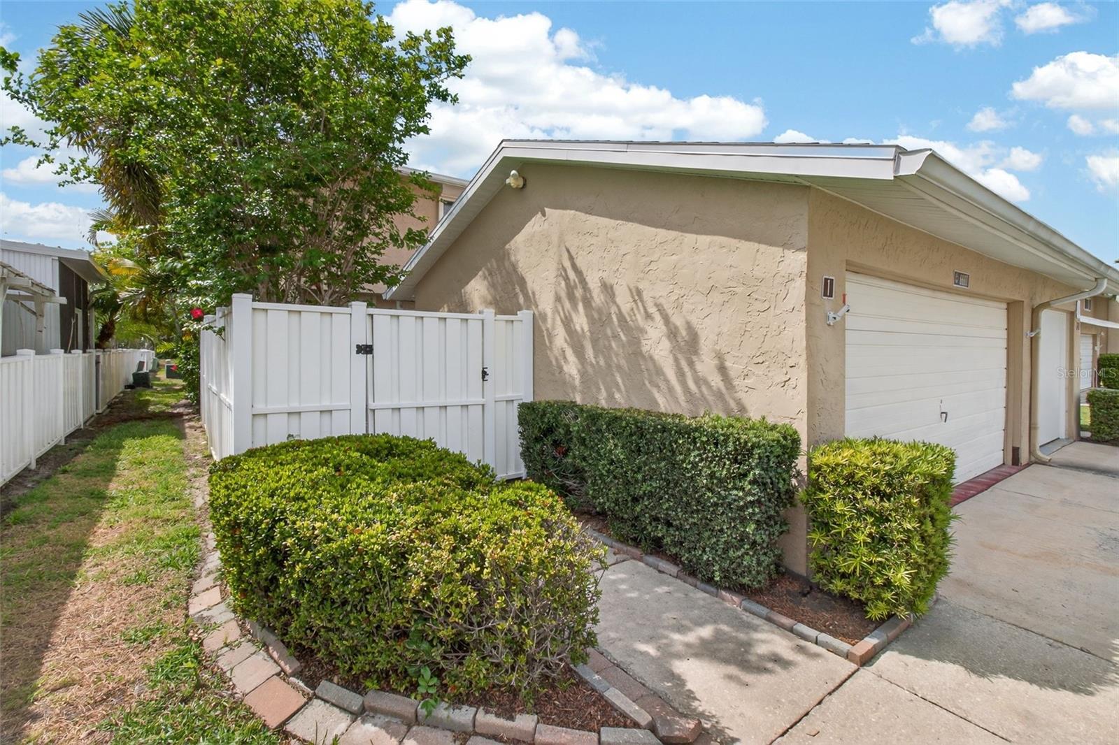 6660 CAPE HATTERAS WAY NE #1, ST PETERSBURG, FL, 33702