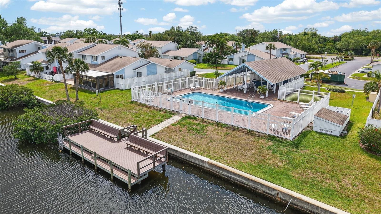 6660 CAPE HATTERAS WAY NE #1, ST PETERSBURG, FL, 33702