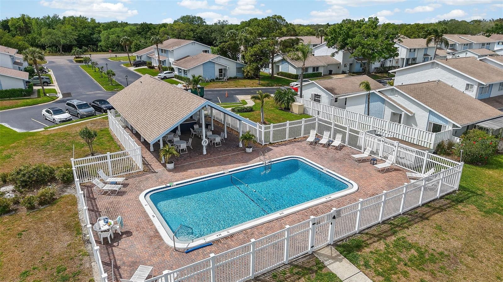 6660 CAPE HATTERAS WAY NE #1, ST PETERSBURG, FL, 33702