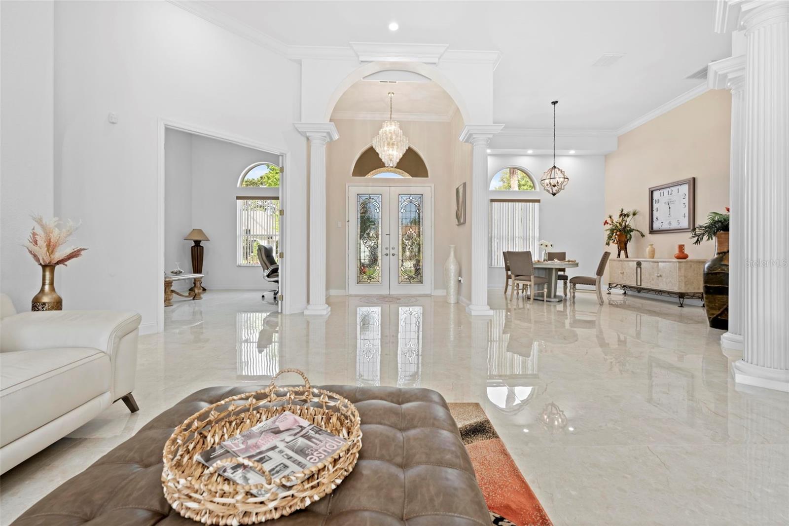 GRAND foyer and ceilings