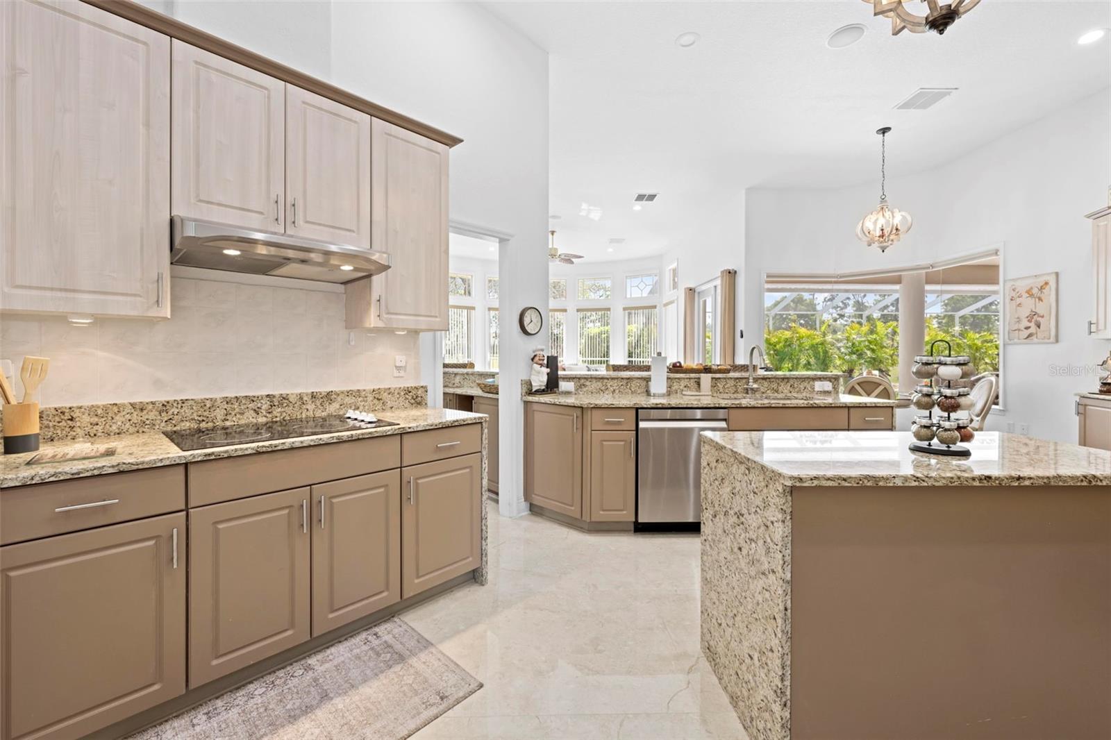 Two-toned Neutrals, Anyone?