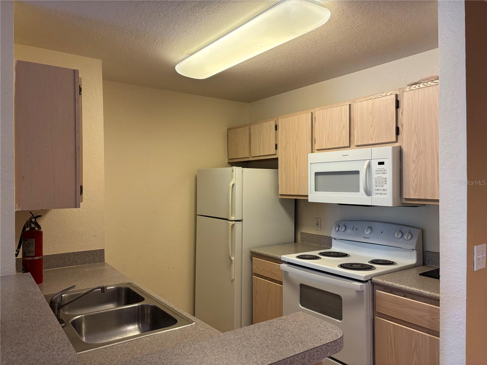 7411 VISTA WAY #203, BRADENTON, FL, 34202