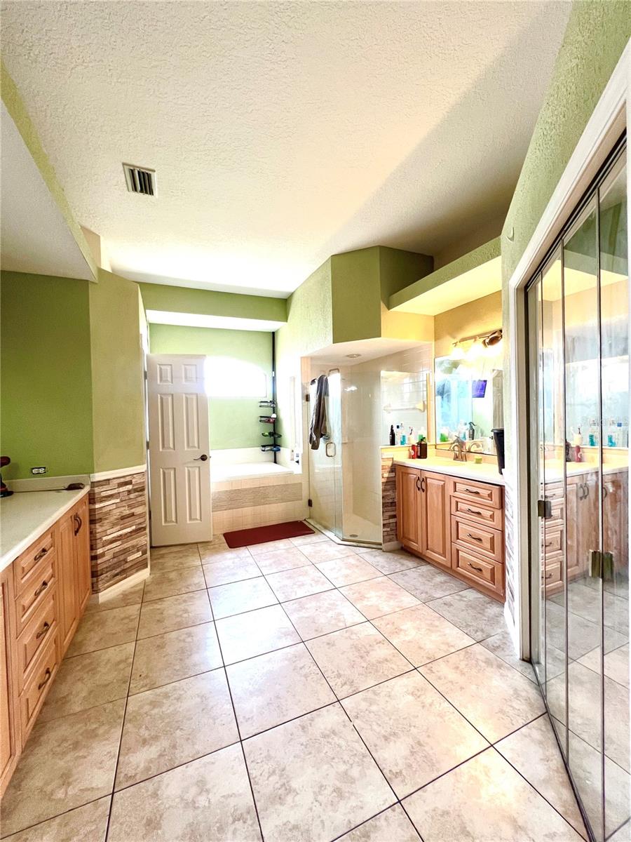 927 WHIPPOORWILL DR, PALM HARBOR, FL, 34683