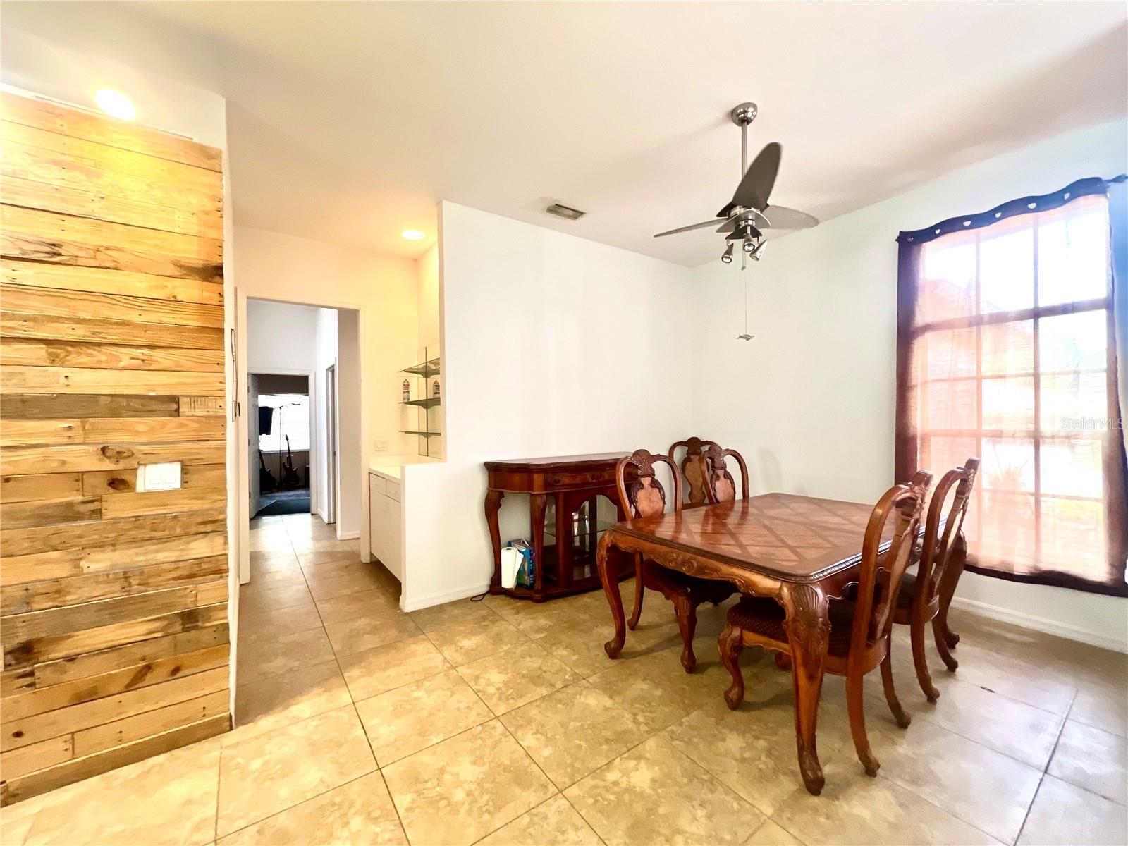 927 WHIPPOORWILL DR, PALM HARBOR, FL, 34683