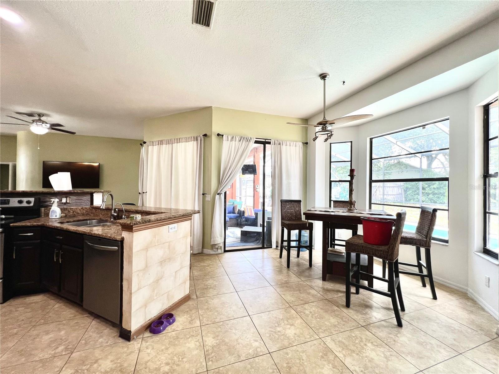 927 WHIPPOORWILL DR, PALM HARBOR, FL, 34683