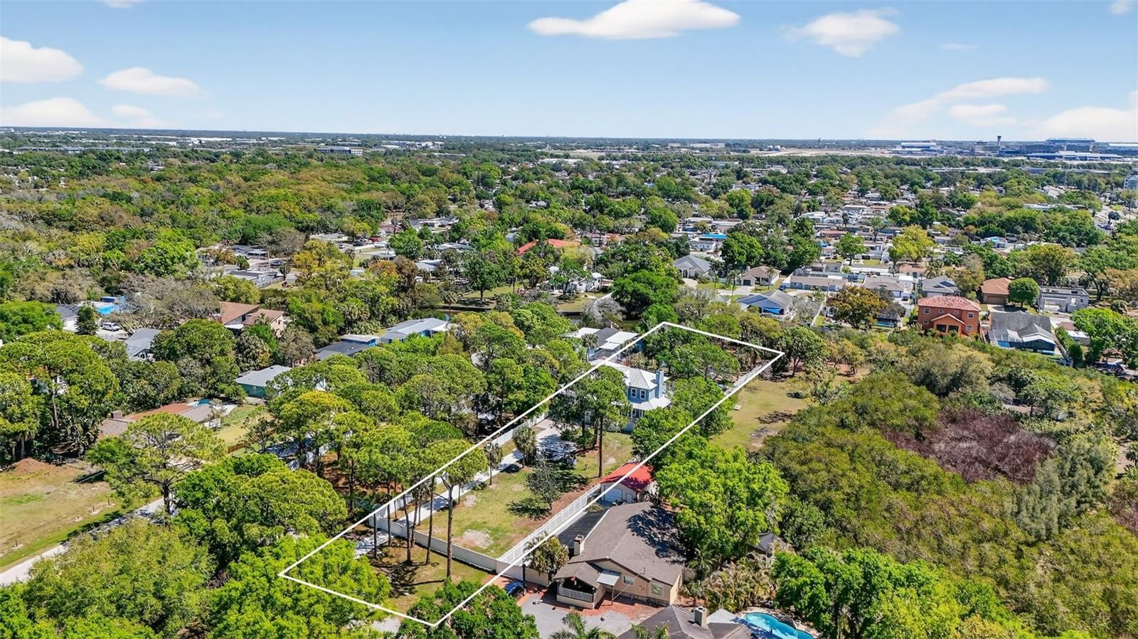 4433 SWEETWATER DR, TAMPA, FL, 33615