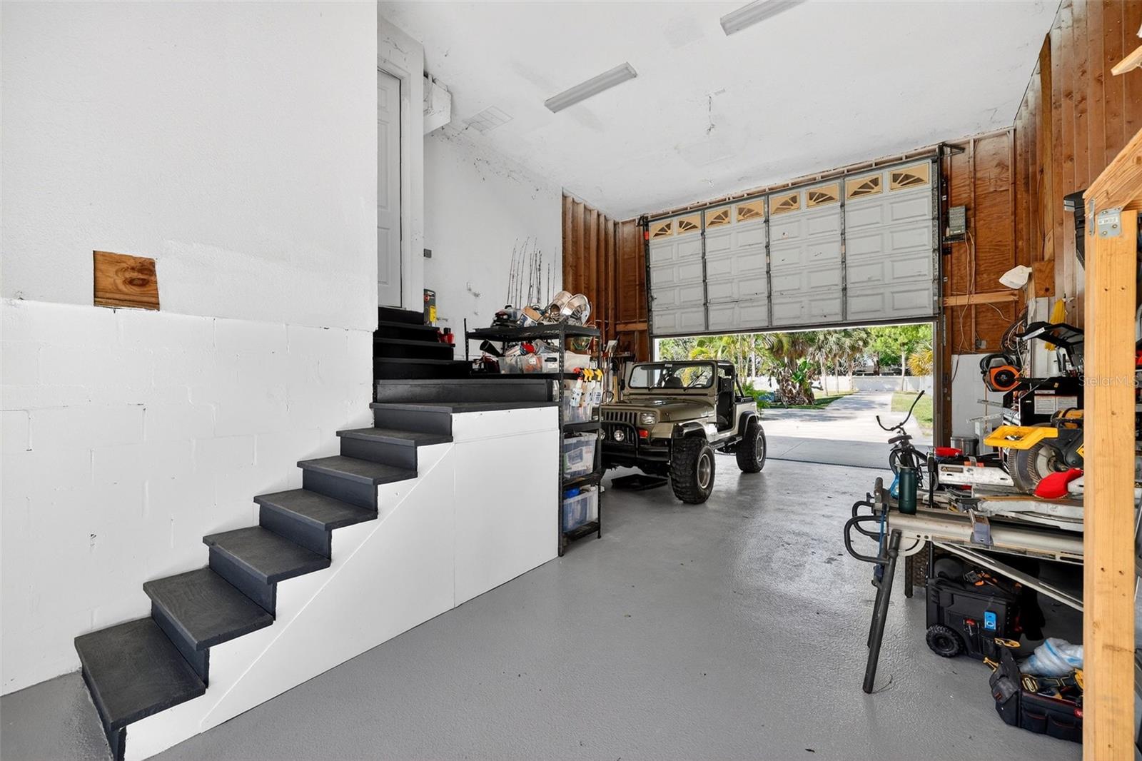 4433 SWEETWATER DR, TAMPA, FL, 33615
