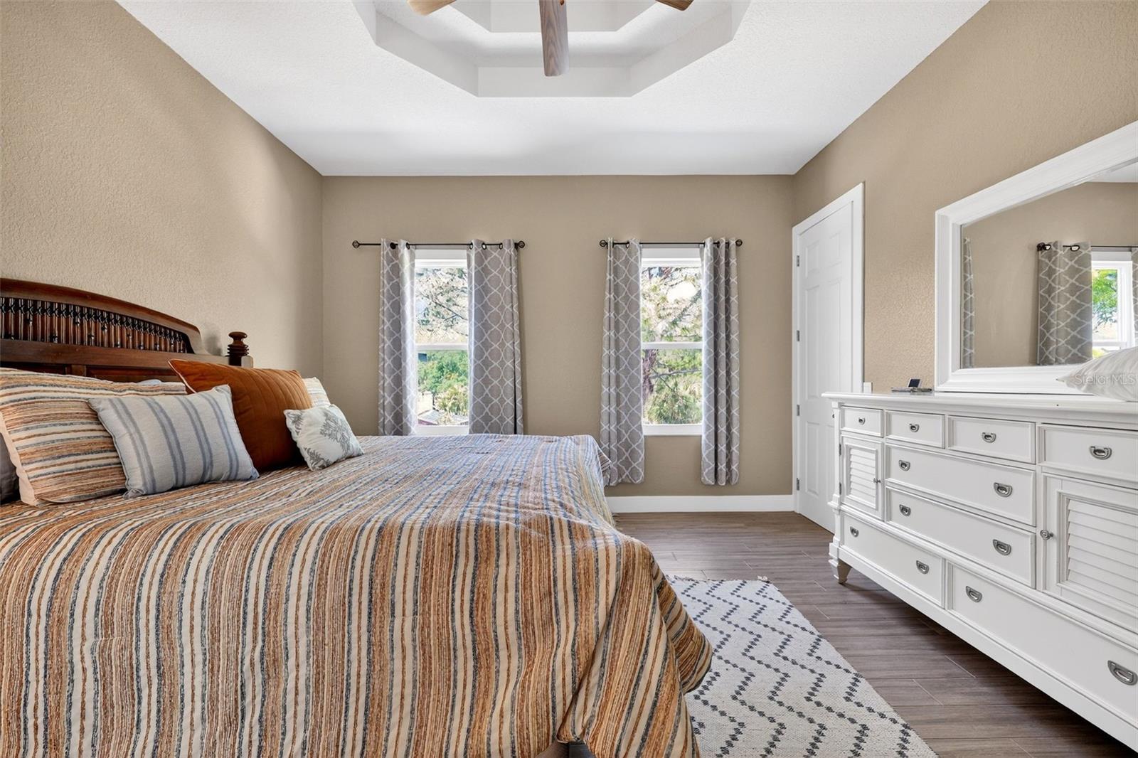 4433 SWEETWATER DR, TAMPA, FL, 33615