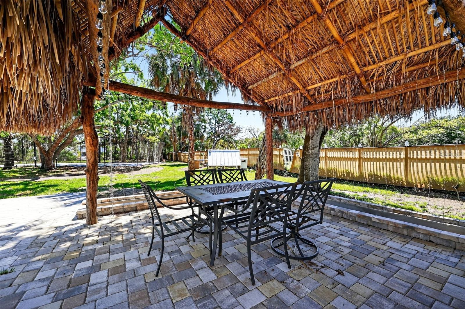 4433 SWEETWATER DR, TAMPA, FL, 33615