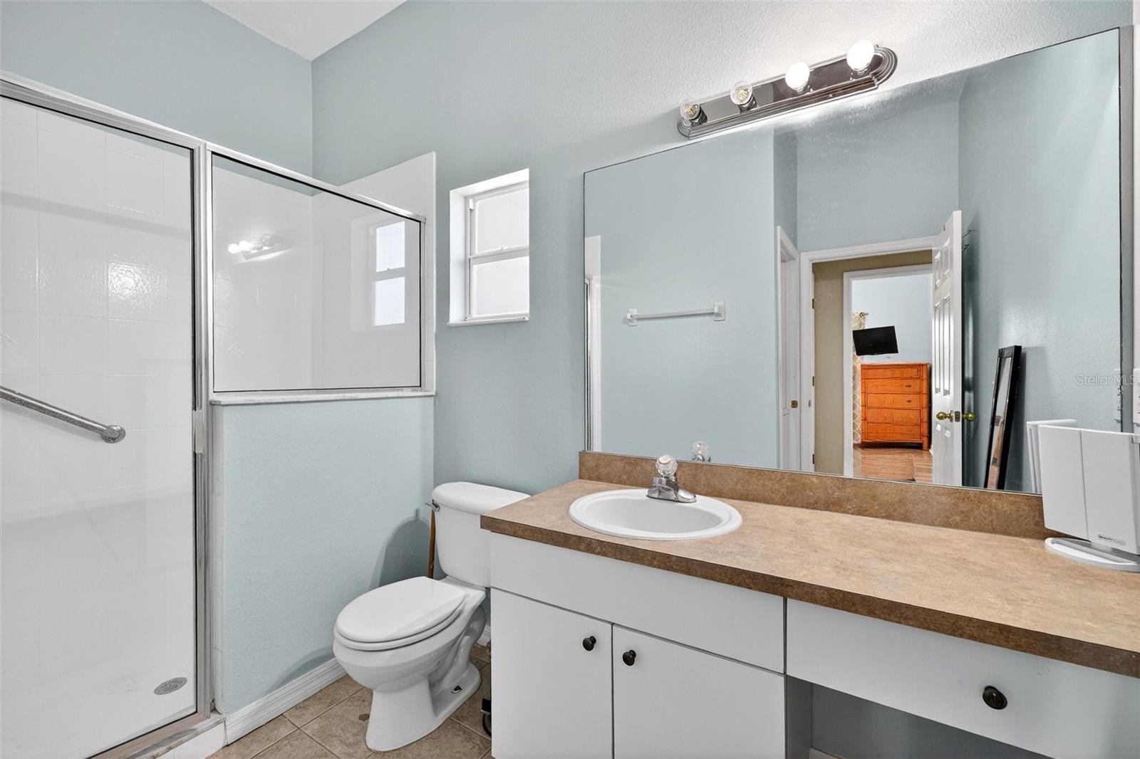 4433 SWEETWATER DR, TAMPA, FL, 33615