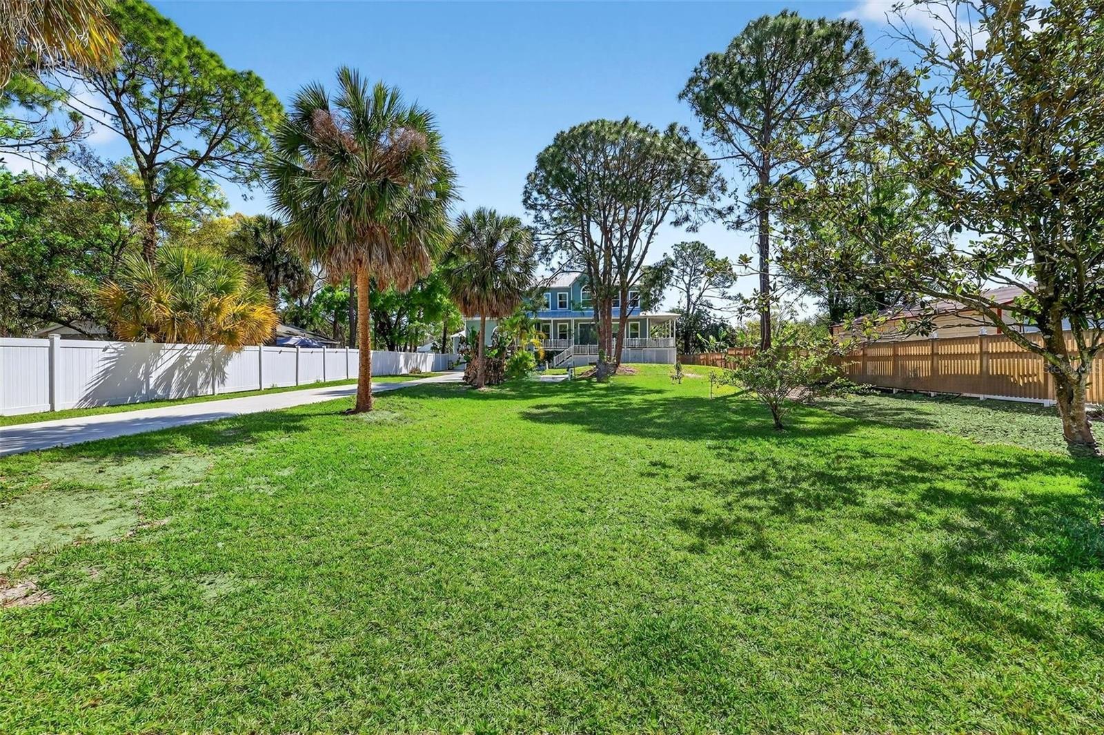 4433 SWEETWATER DR, TAMPA, FL, 33615