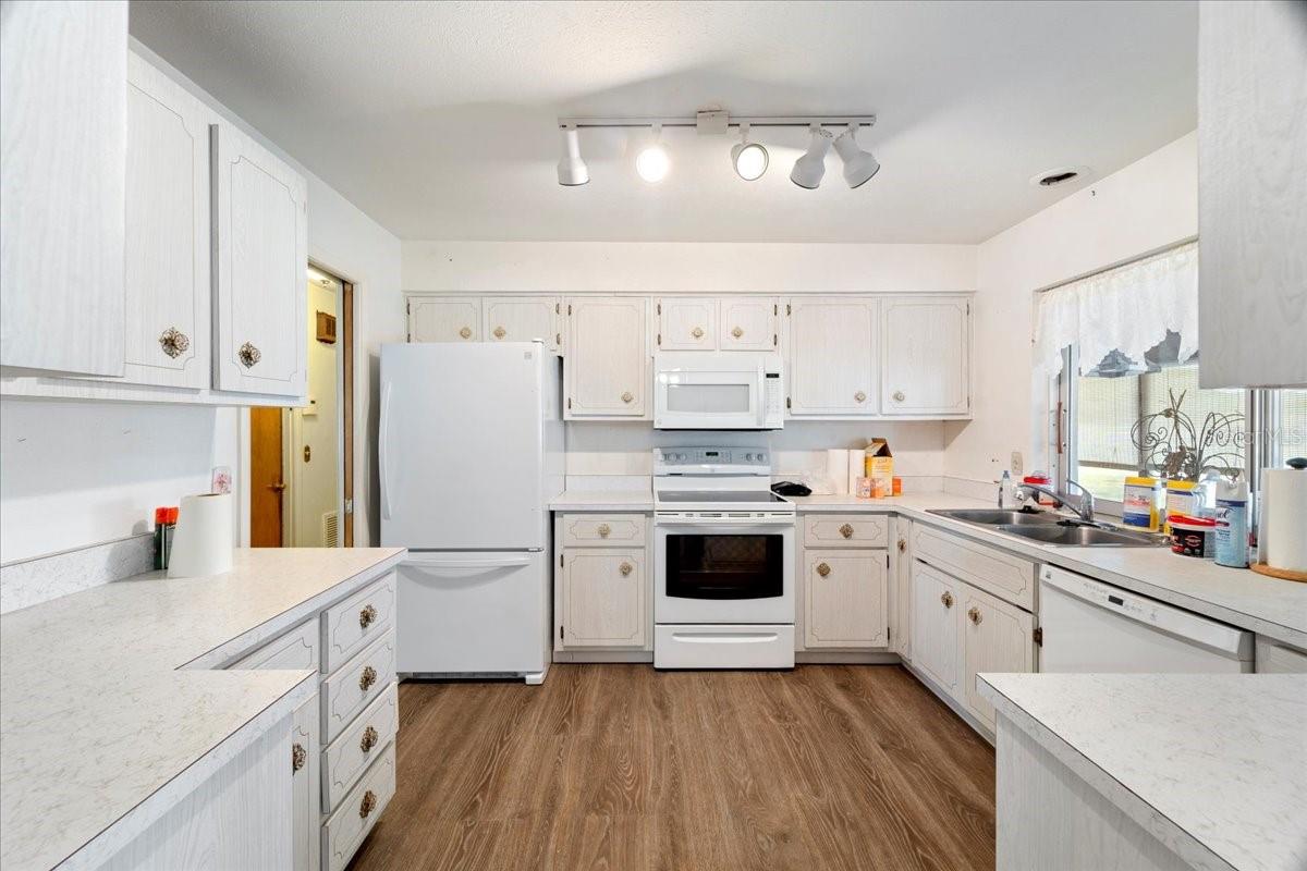 4241 RIVERVIEW RD, FORT MYERS, FL, 33905
