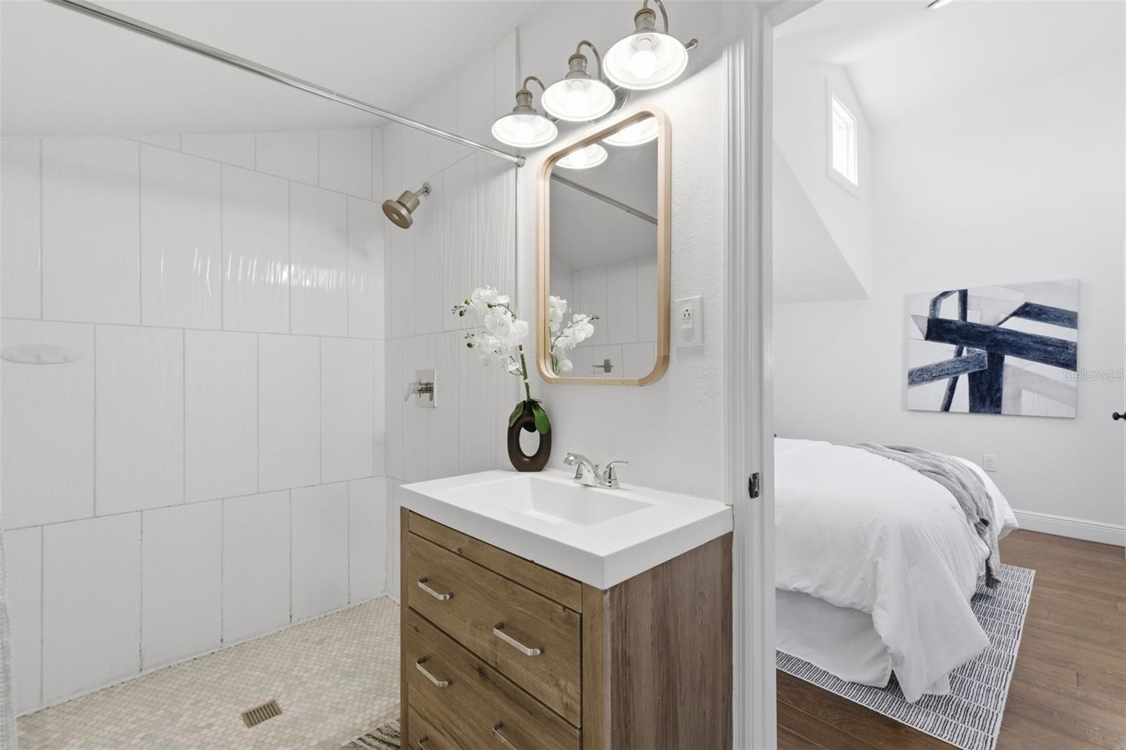 3136 10TH AVE N, ST PETERSBURG, FL, 33713