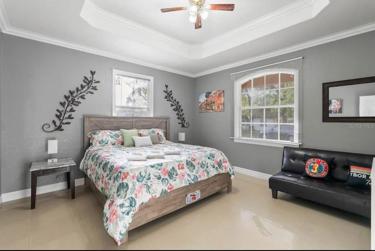 2324 W PALMETTO ST, TAMPA, FL, 33607