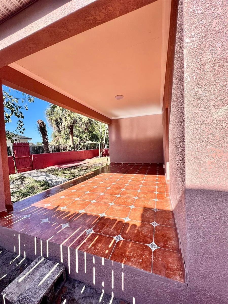 2324 W PALMETTO ST, TAMPA, FL, 33607