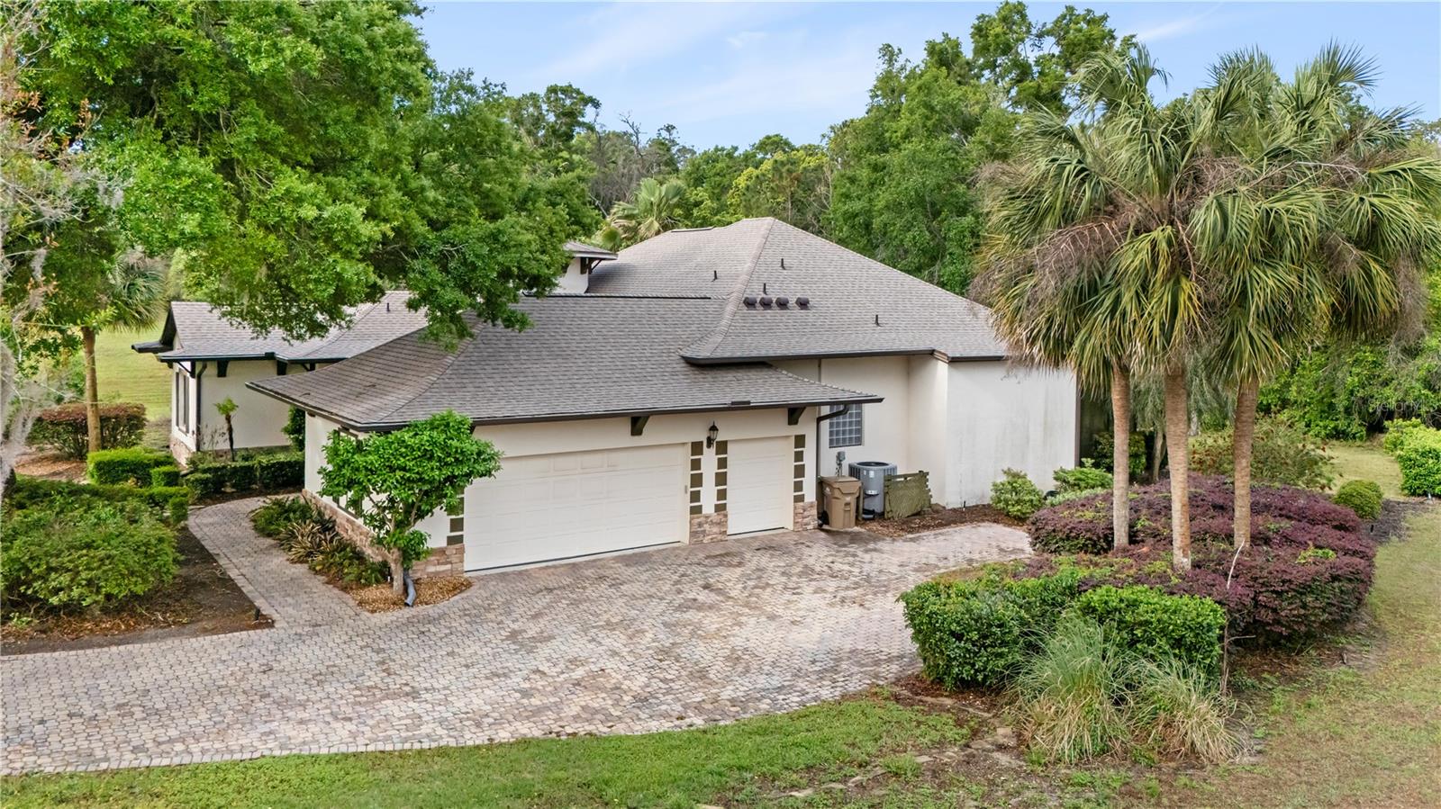 5204 GREENS DR, LADY LAKE, FL, 32159