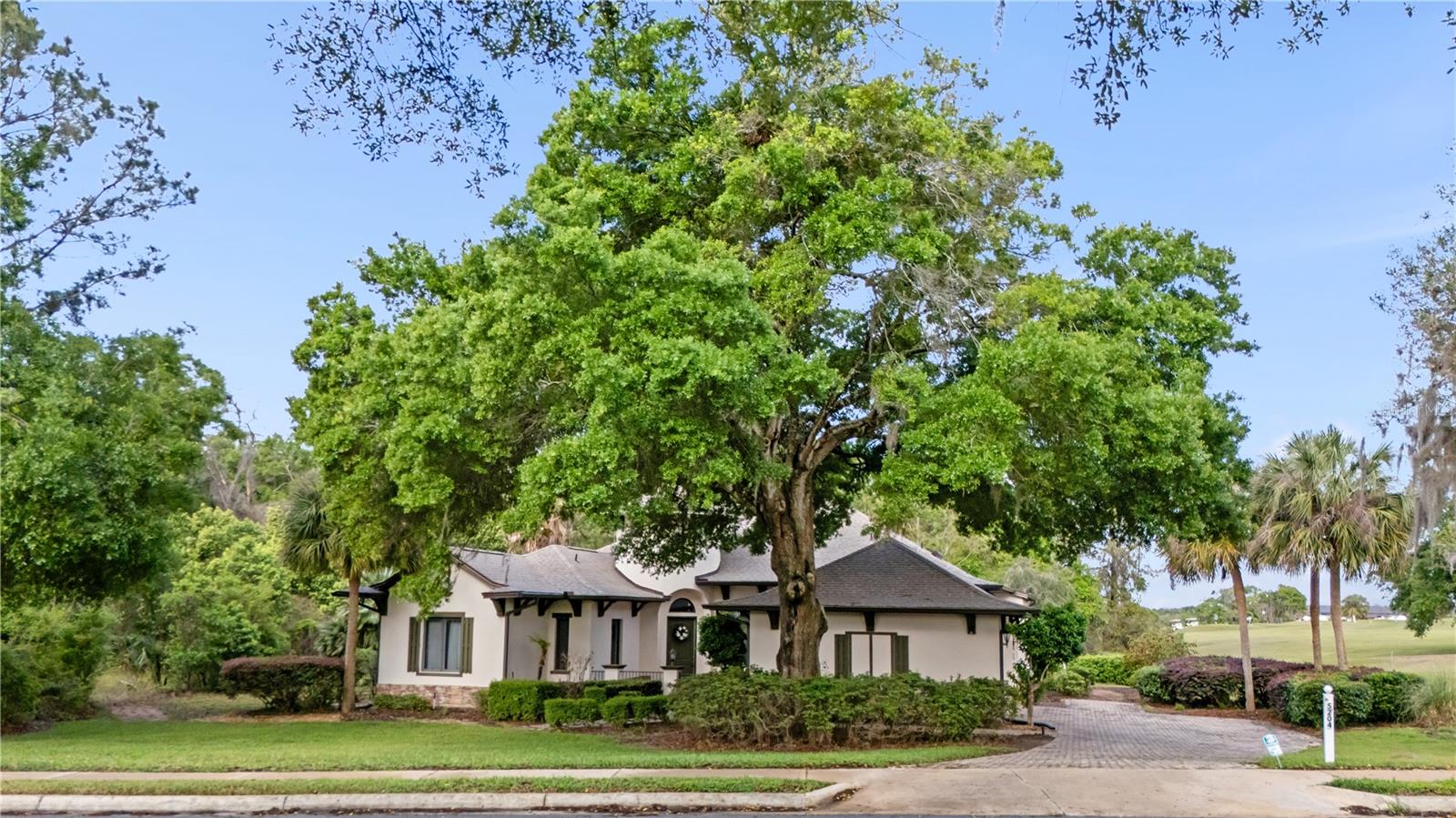 5204 GREENS DR, LADY LAKE, FL, 32159