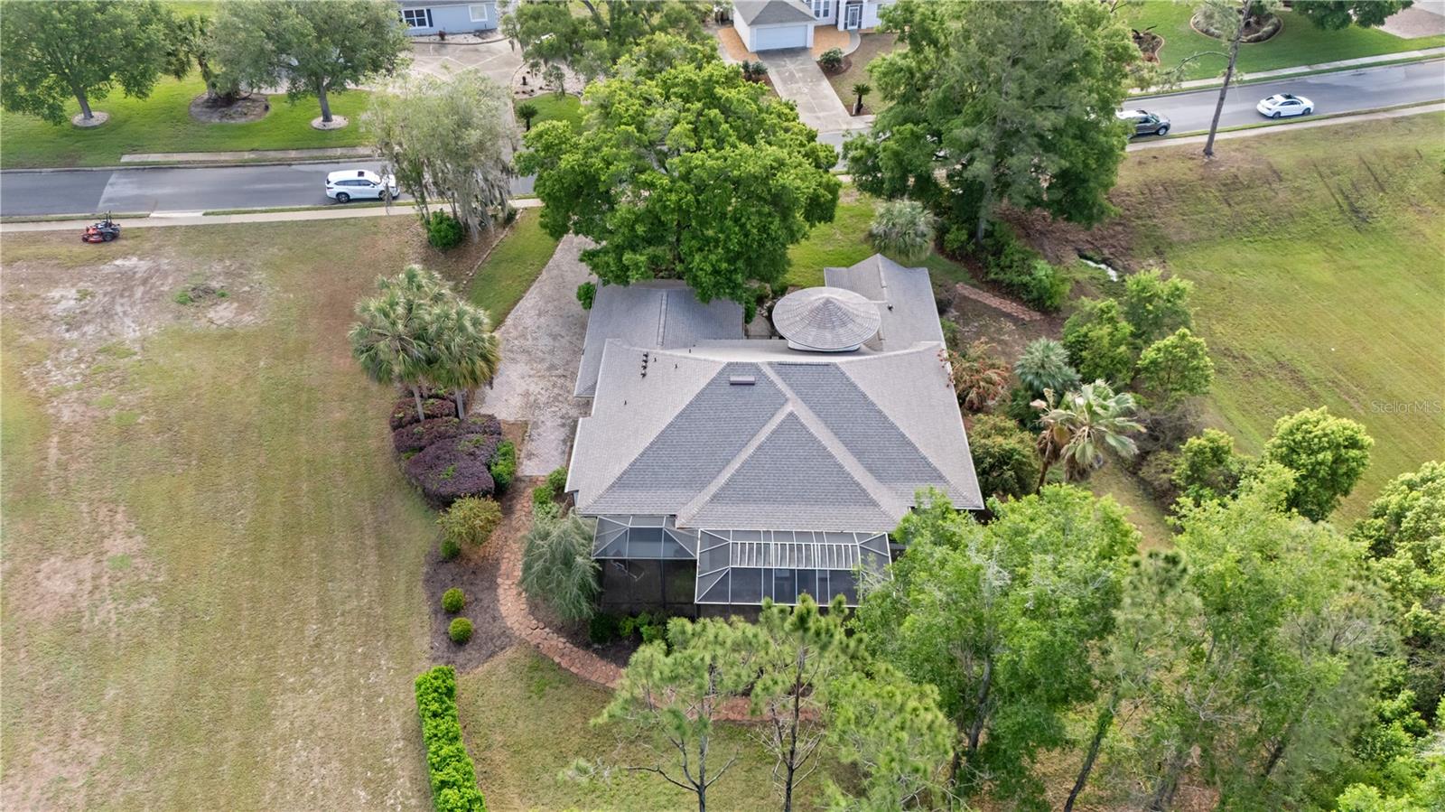 5204 GREENS DR, LADY LAKE, FL, 32159