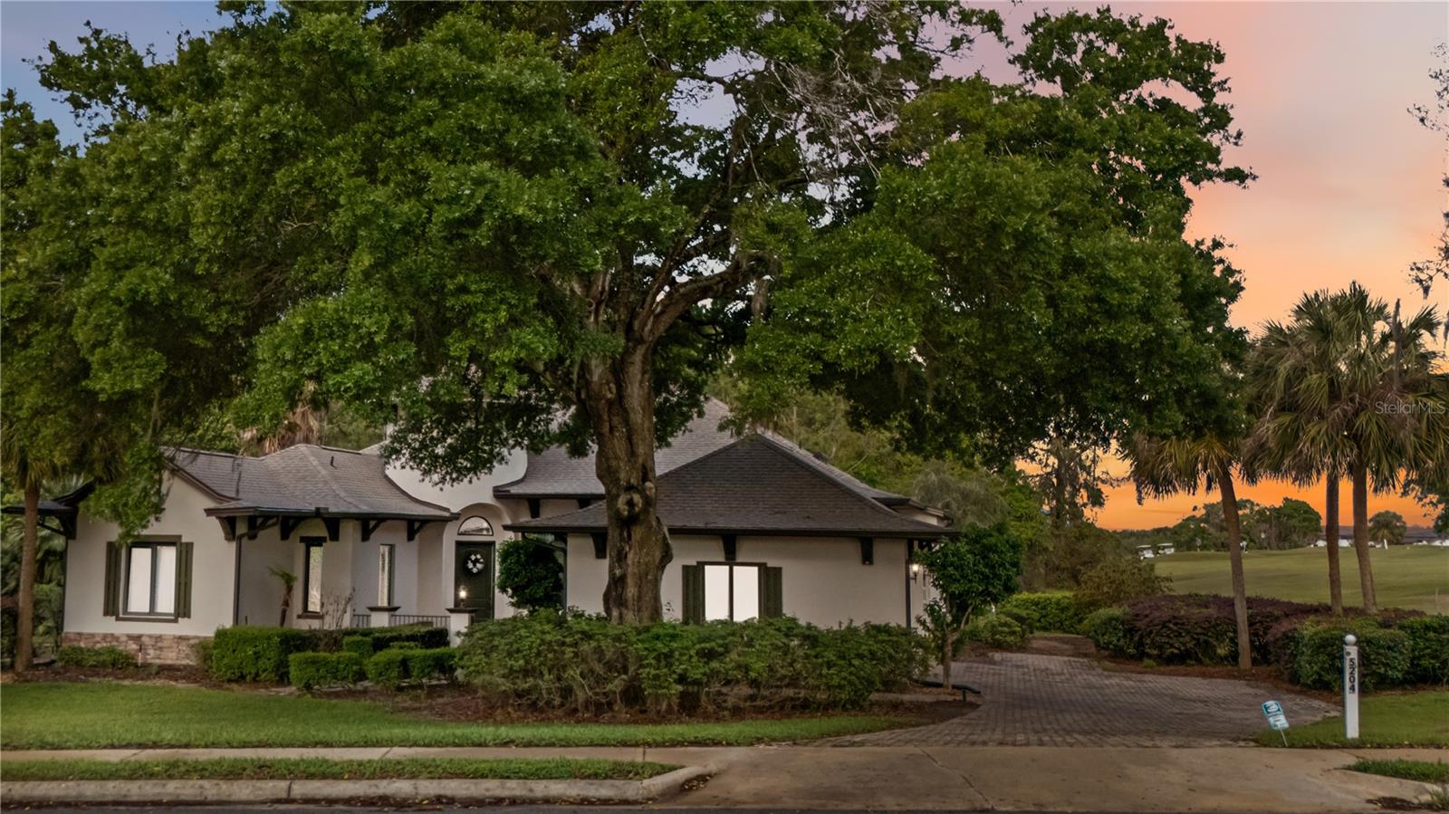 5204 GREENS DR, LADY LAKE, FL, 32159