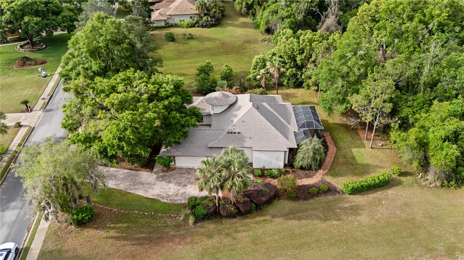 5204 GREENS DR, LADY LAKE, FL, 32159